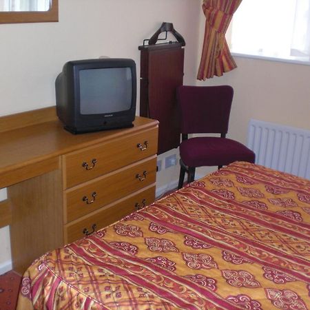 Lakeside Continental Hotel Camberley Luaran gambar