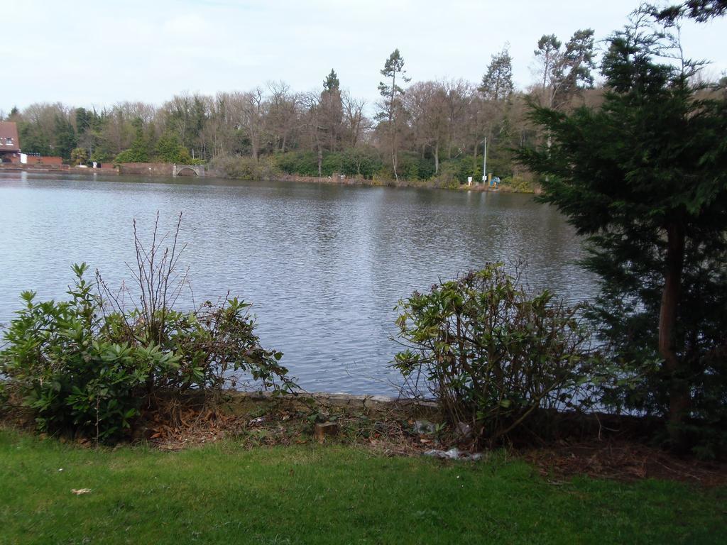 Lakeside Continental Hotel Camberley Luaran gambar
