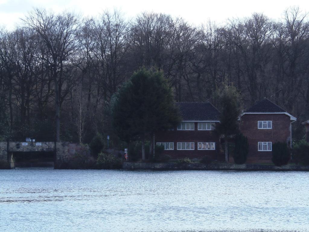 Lakeside Continental Hotel Camberley Luaran gambar