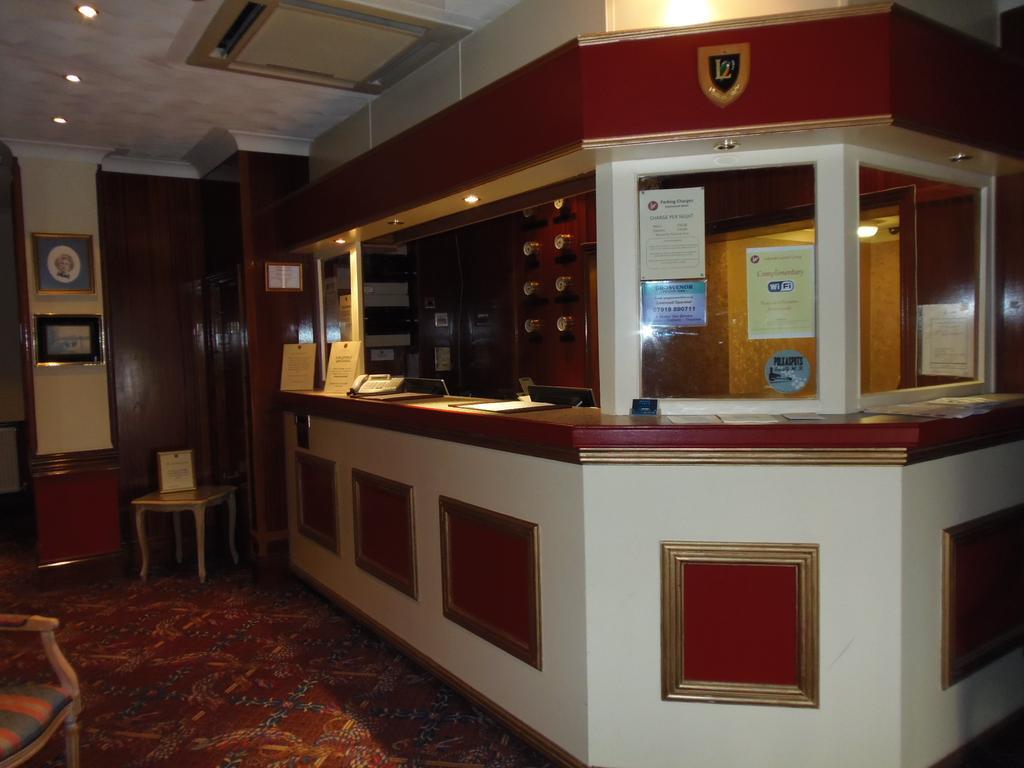 Lakeside Continental Hotel Camberley Luaran gambar