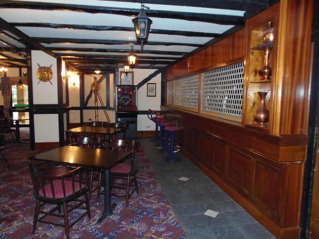 Lakeside Continental Hotel Camberley Luaran gambar